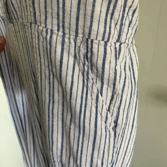 Old Navy Linen Blend Blue and White Striped Jumpsuit w/ Pockets - Picture 9 of 9